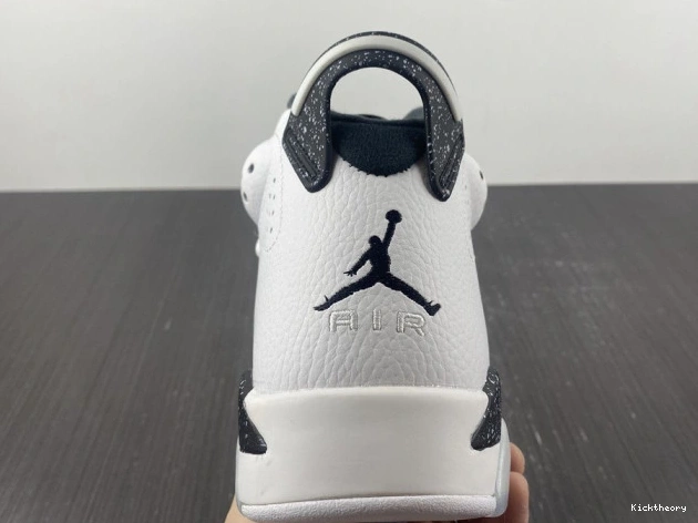 Kick Theory 384664-101 6 Oreo Retro Jordan 0824